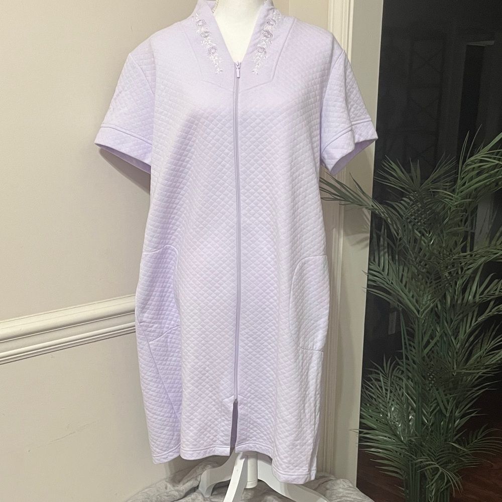 MWOT Miss Elaine Quilted Zip Up Robe Size L Large 10 12